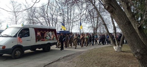 У громадах Кіровоградщини прощалися із загиблими захисниками (ФОТО)