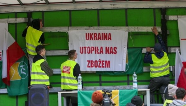 Протест польських фермерів на кордоні з Німеччиною - на дорогах утворилися великі затори