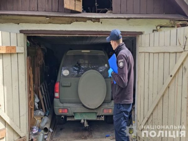 
Хотіли втекти за кордон: оприлюднили кадри затримання підозрюваних у розстрілі поліцейських
