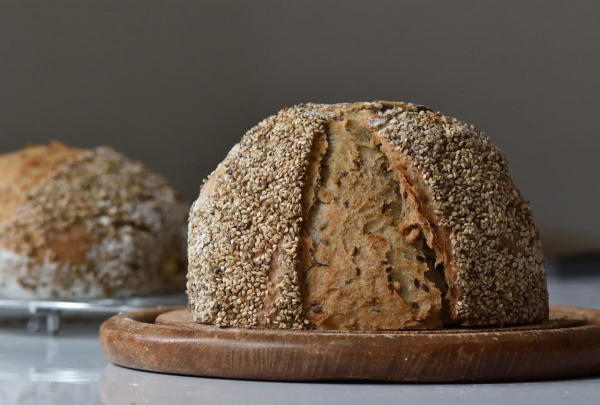 Чи справді заморожування хліба робить його кориснішим для здоров'я: дієтолог відповів