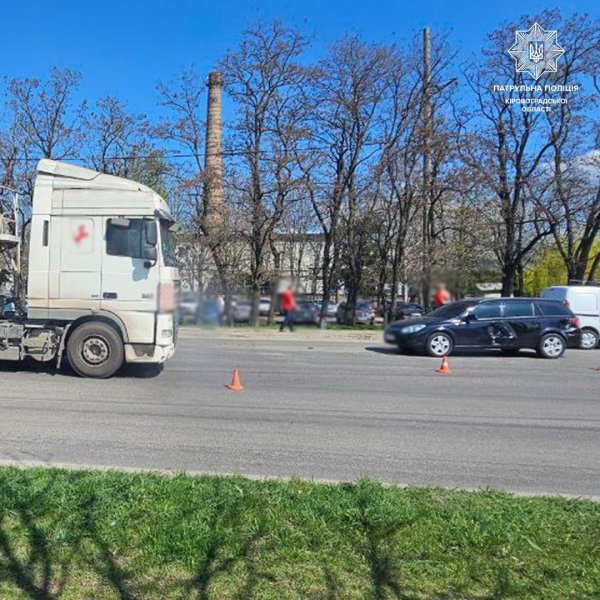 Водійка спричинила ДТП за участі трьох автомобілів у Кропивницькому (ФОТО)