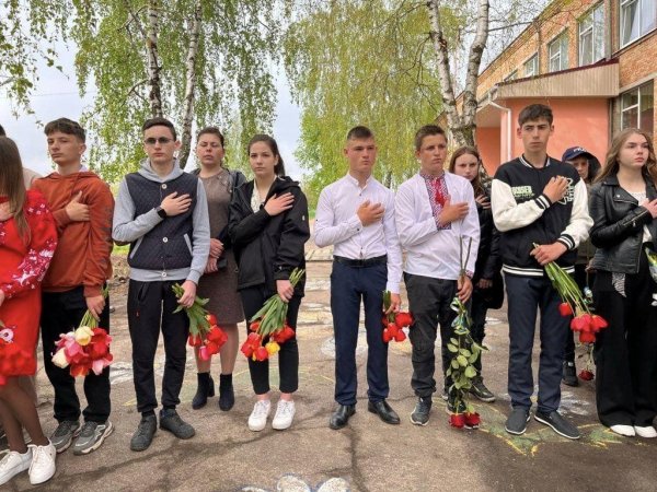 Меморіальні дошки на честь трьох загиблих військових відкрили у громаді на Кіровоградщині
