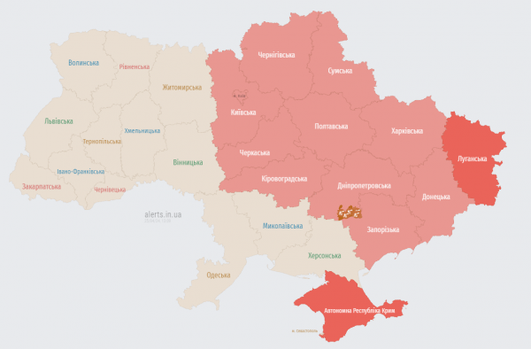 
Загроза балістики: у Києві та низці областей оголошено повітряну тривогу (мапа)
