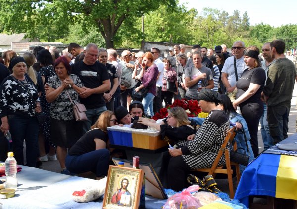 У Кропивницькому попрощалися з трьома захисниками, які загинули на війні (ФОТО)