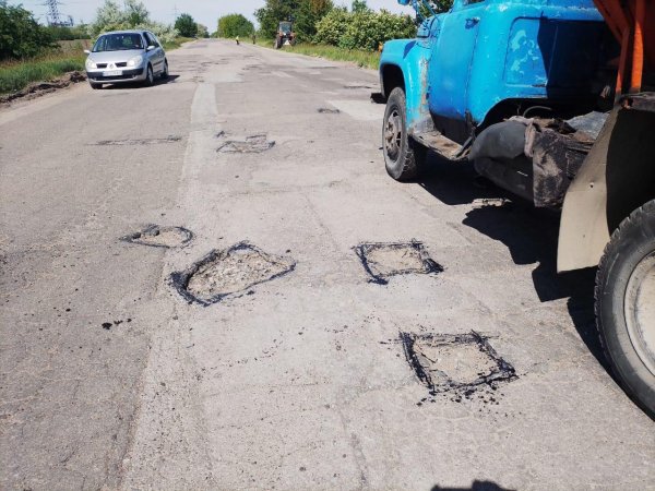 У Кропивницькому продовжують ремонтувати дороги: де працюють комунальники