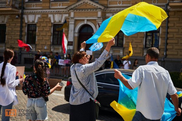 Акція на підтримку зниклих безвісти військових і полонених відбулась у Кропивницькому (ФОТОРЕПОРТАЖ)