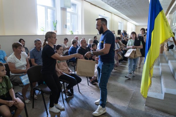 "Вони любили небо, тож просимо, щоб небо прийняло їх, як янголів": у Льотній академії вшанували полеглих воїнів (ФОТО)