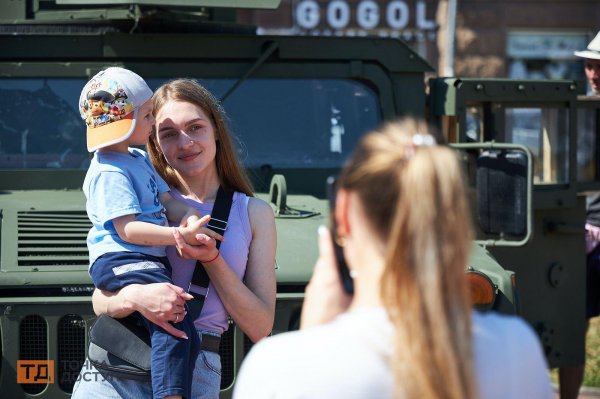 "Сміливі та рішучі – приєднуйся дo нас" у Кропивницькому запрошували долучитися до полку "Рейнджер" (ФОТОРЕПОРТАЖ)