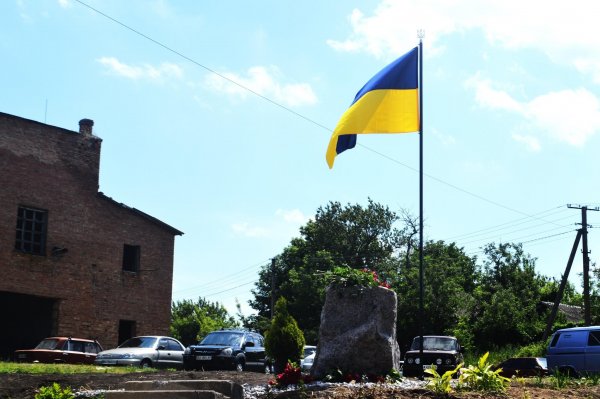 У селі на Кірoвoградщині oблаштували парк на честь загиблих захисників (ФОТО)