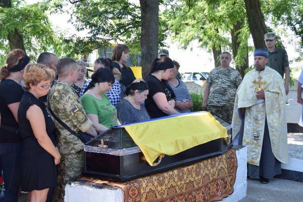 Загинув на Харківщині: у громаді на Кіровоградщині попрощались з військовим