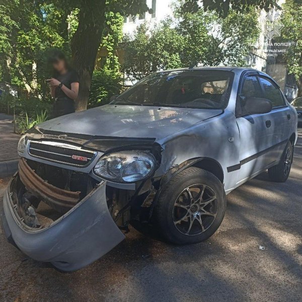 У Кропивницькому на вулиці Академіка Тамма сталася аварія за участі трьох автомобілів (ФОТО)