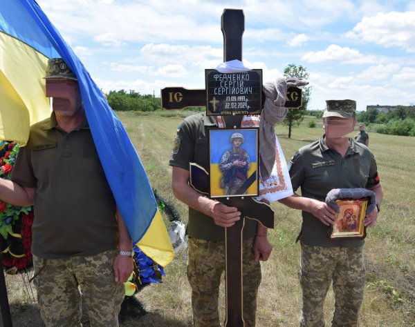 Чотири місяці вважався зниклим безвісти. У громаді на Кіровоградщині попрощались із захисником