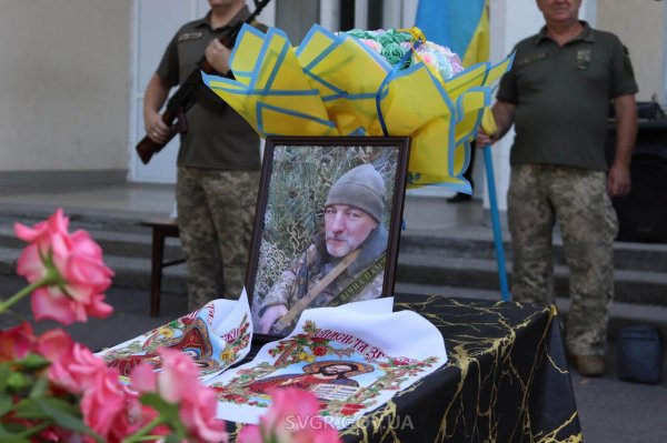 В громаді на Кіровоградщині попрощалися з двома захисниками, які загинули на війні