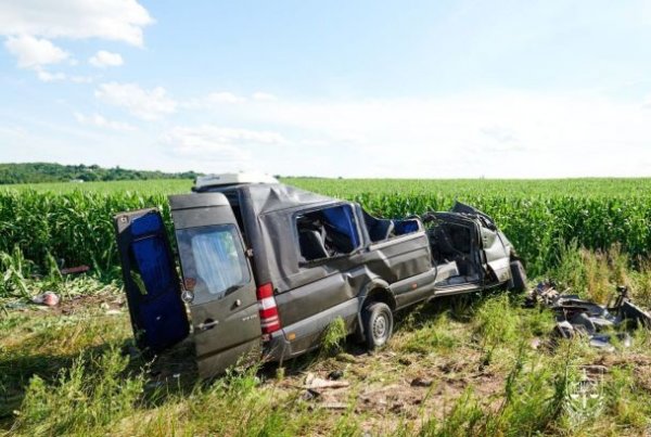 
ДТП із 14 загиблими на Рівненщині: що відомо про жертв аварії – прокуратура (фото)
