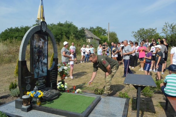 Велопробіг у пам’ять про загиблих військових провели в громаді на Кіровоградщині (ФОТО)