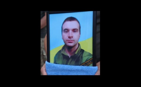 Загинув на Харківщині: з 32-річним військовим попрощалися в Онуфріївці