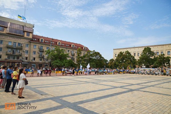 У Кропивницькому відбулася акція на підтримку зниклих безвісти військових (ФОТО)