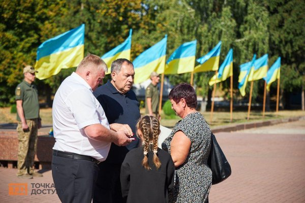 У Кропивницькому відбулись урочистості з нагоди Дня прапора (ФОТОРЕПОРТАЖ)