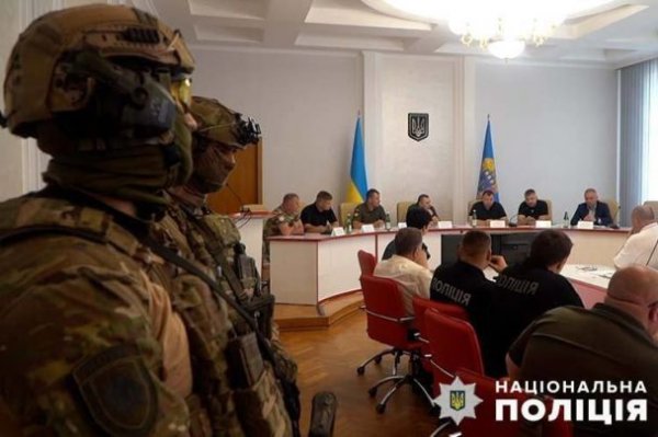 
На Тернопільщині в ТЦК "вибивали" хабарі з військовозобов'язаних: як працювала схема (фото)
