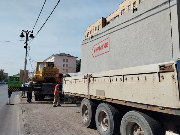 
У містах Курської області почали облаштовувати залізобетонні укриття (фото) 