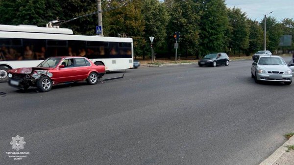 Водій Lanos не пропустив ВMW. У Кропивницькому сталась ДТП (ФОТО)