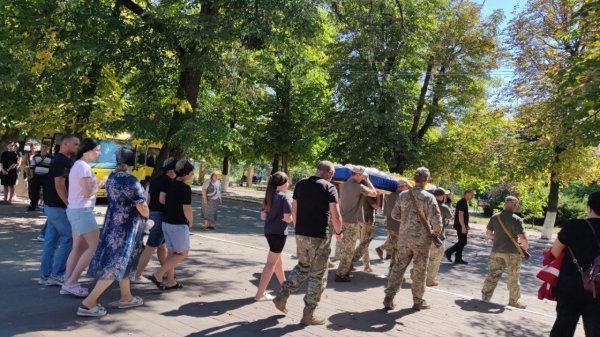 У громаді на Кіровоградщині попрощалися з військовим, який загинув поблизу Суджі