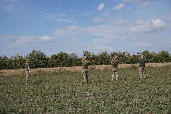 У громаді на Кіровоградщині попрощалися з військовслужбовцем Богданом Ляховським