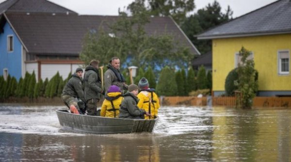 ЗМІ: в Австрії унаслідок негоди загинуло вже 5 осіб
                                