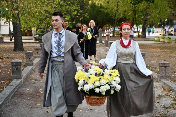 У Кропивницькому розпочався театральний фестиваль “Вересневі самоцвіти” (ФОТО)