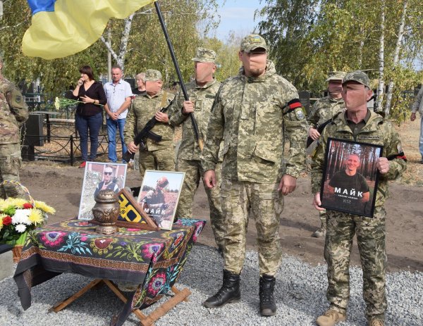 Загинув на Донеччині: на Кіровоградщині попрощалися з 31-річним військовим Андрієм Барковим