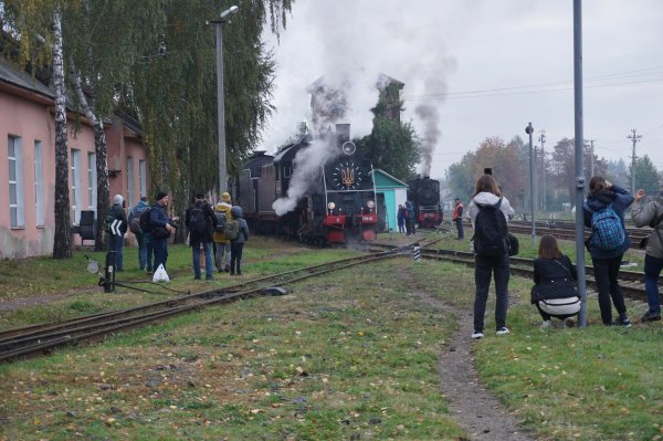 Під час ретро-туру Гайворонською вузькоколійкою зібрали 55 тисяч гривень для допомоги ЗСУ