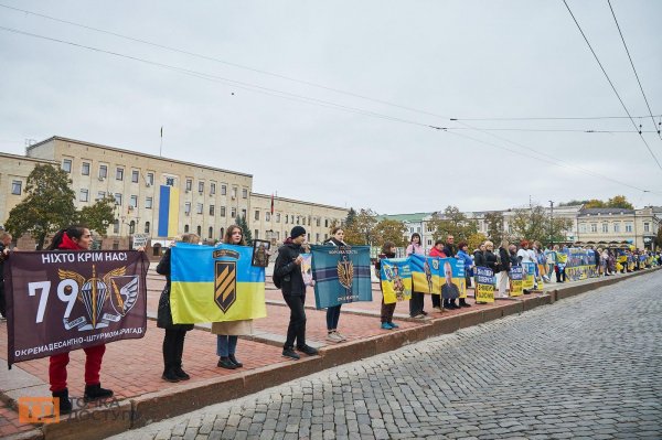 У Кропивницькому відбулася акція на підтримку військовополонених та зниклих безвісти (ФОТОРЕПОРТАЖ)