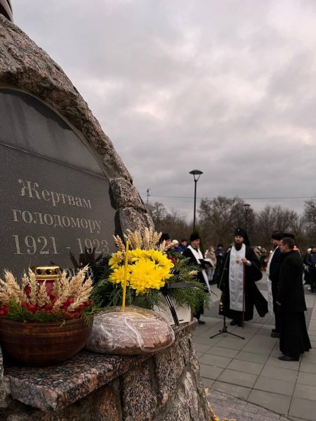 У Кропивницькому вшанували пам'ять жертв Голодоморів (ФОТО)