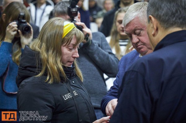 Державні нагороди вручили рідним загиблих військових у Кропивницькому