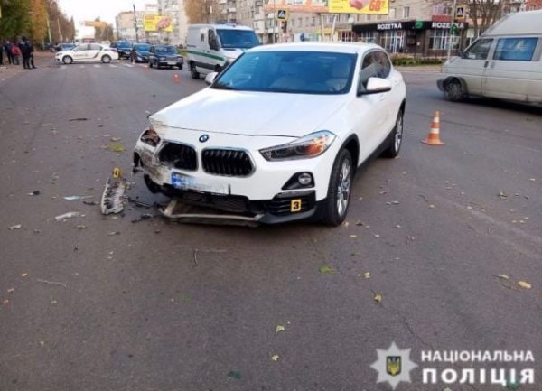 
"Швидка" із вагітною потрапила в ДТП і наїхала на пішохода: фото
