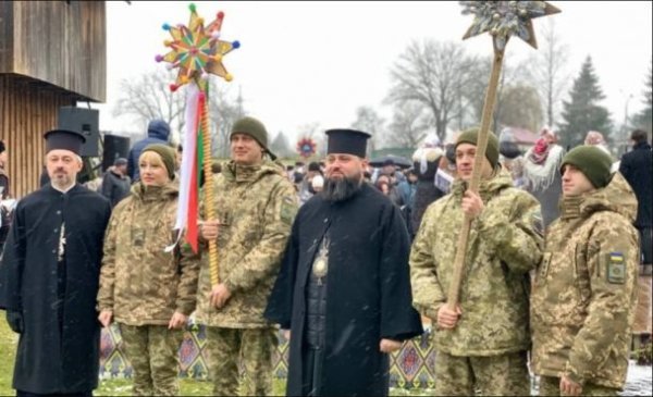 
Наймасовіший спів колядки: в Україні встановлено новий світовий рекорд
