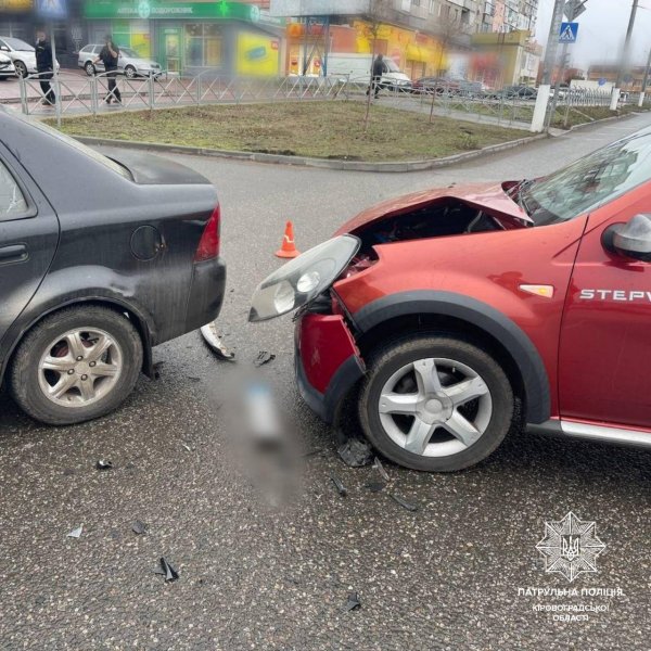 Вранці на Полтавській у Кропивницькому сталася ДТП. У поліції розповіли подробиці