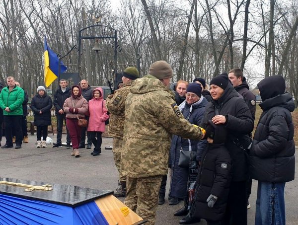 Два роки вважався зниклим безвісти: у Кропивницькому попрощалися з захисником Євгенієм Даніловим