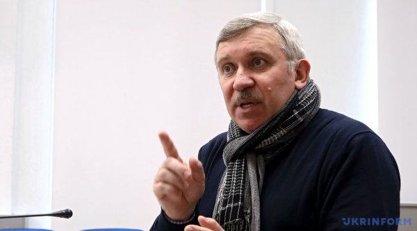 Чому ЄС варто відмовитися від російських зрідженого газу та трубопровідної нафти 