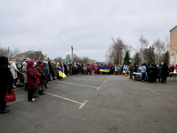 З військовим Давидом Вареничем попрощалися у громаді на Кіровоградщині