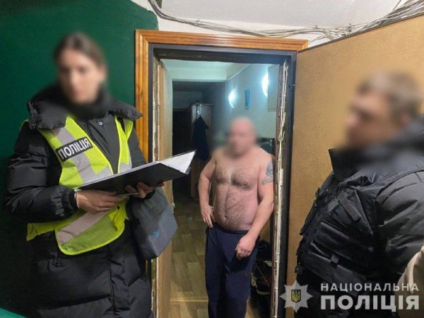 
Скільки підозр оголошено організаторам та учасникам схем переправлення ухилянтів через кордон: поліція назвала цифру
