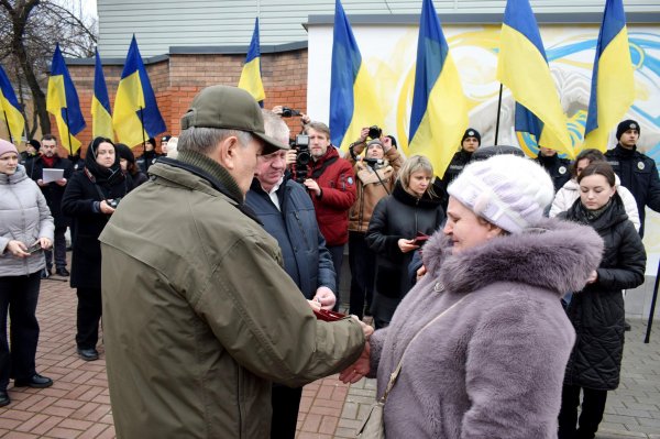 У Кропивницькому вшанували пам’ять Героїв Крут (ФОТО)