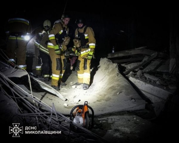 
У ДСНС опублікували фото наслідків удару по Миколаєву
