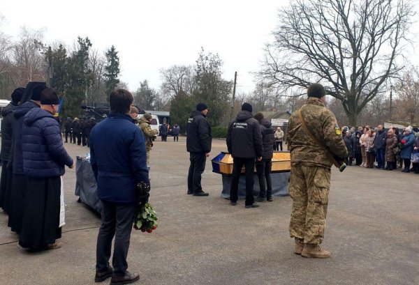 Два роки вважався зниклим безвісти: у Кропивницькому попрощалися з захисником Євгенієм Даніловим