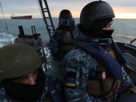 Військовослужбовці