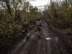 Військові