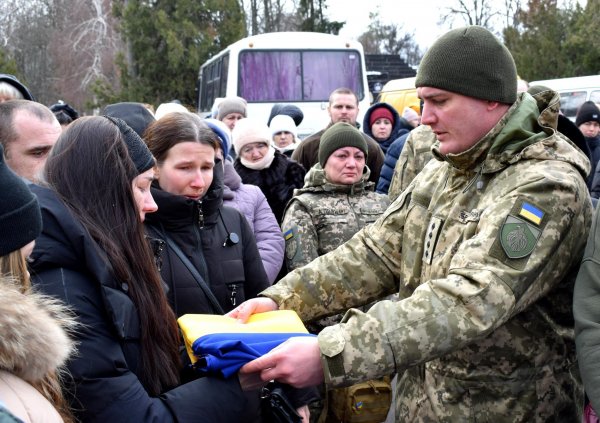 Із п’ятьма захисниками прощалися сьогодні у Кропивницькому