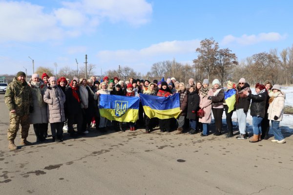 Жіночий автопробіг на підтримку ЗСУ відбувся в Олександрії (ФОТО)