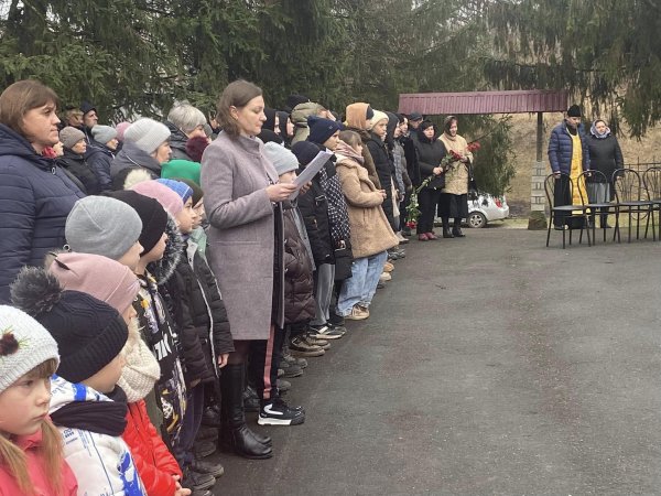 На Кіровоградщині відкрили меморіальну дошку на честь загиблого військового Анатолія Хоньки