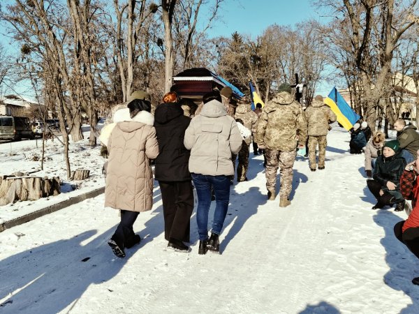 У громаді на Кіровоградщині попрощались із загиблим на війні Андрієм Зарецьким